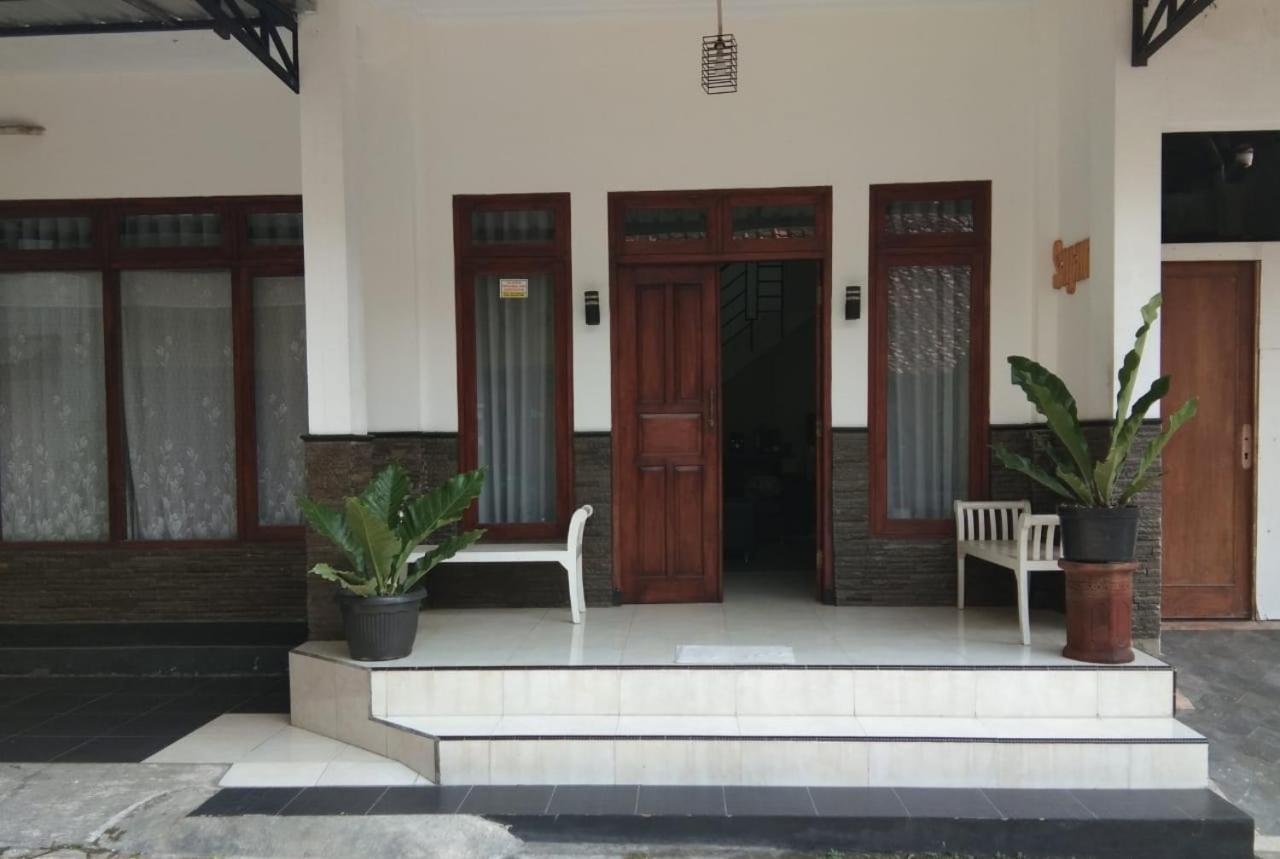 Sayana Homestay Sleman  Bagian luar foto